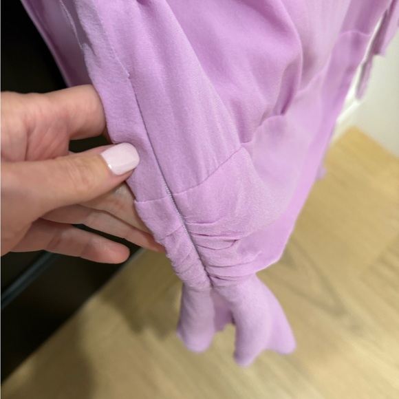 Elegant Lavender Women's Top - Picture 4 of 7